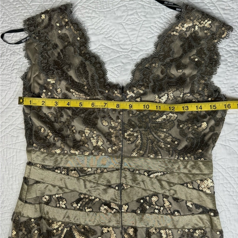 Tadashi Shoji Smoke Pearl Sequin Lace Cocktail Dress 6P
V Neck Sheath Evening - Picture 13 of 15